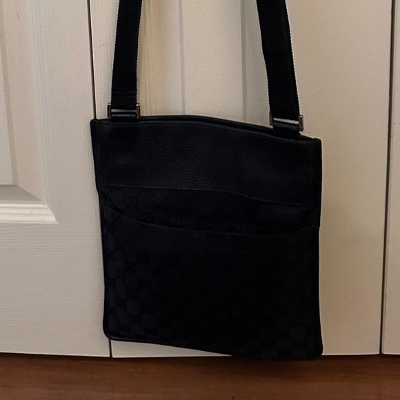 Gucci Black Crossbody bag - Picture 2 of 11